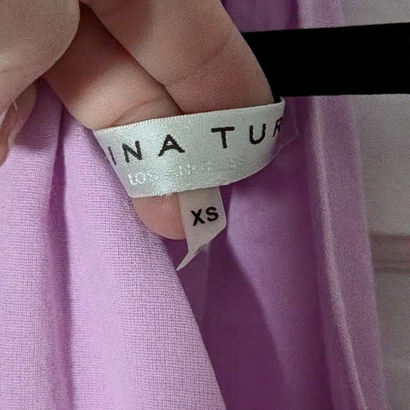 Trina Turk Lavender Ruffle Neck Sleeveless Blouse Pleated Cotton XS - Picture 4 of 5